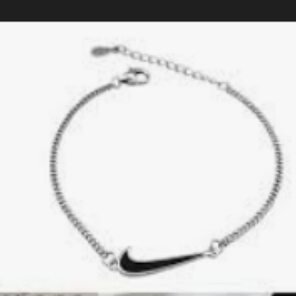NIKE: Swoosh Bracelet - Picture 5 of 7
